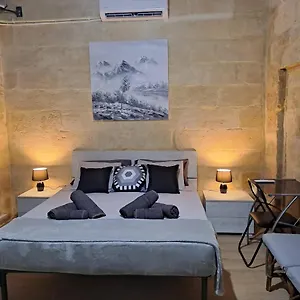  Appartamento Lovely 1 Bedroom In The Heart Of Malta