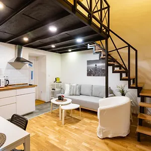 Modern Stylish @ Superb Location Appartement