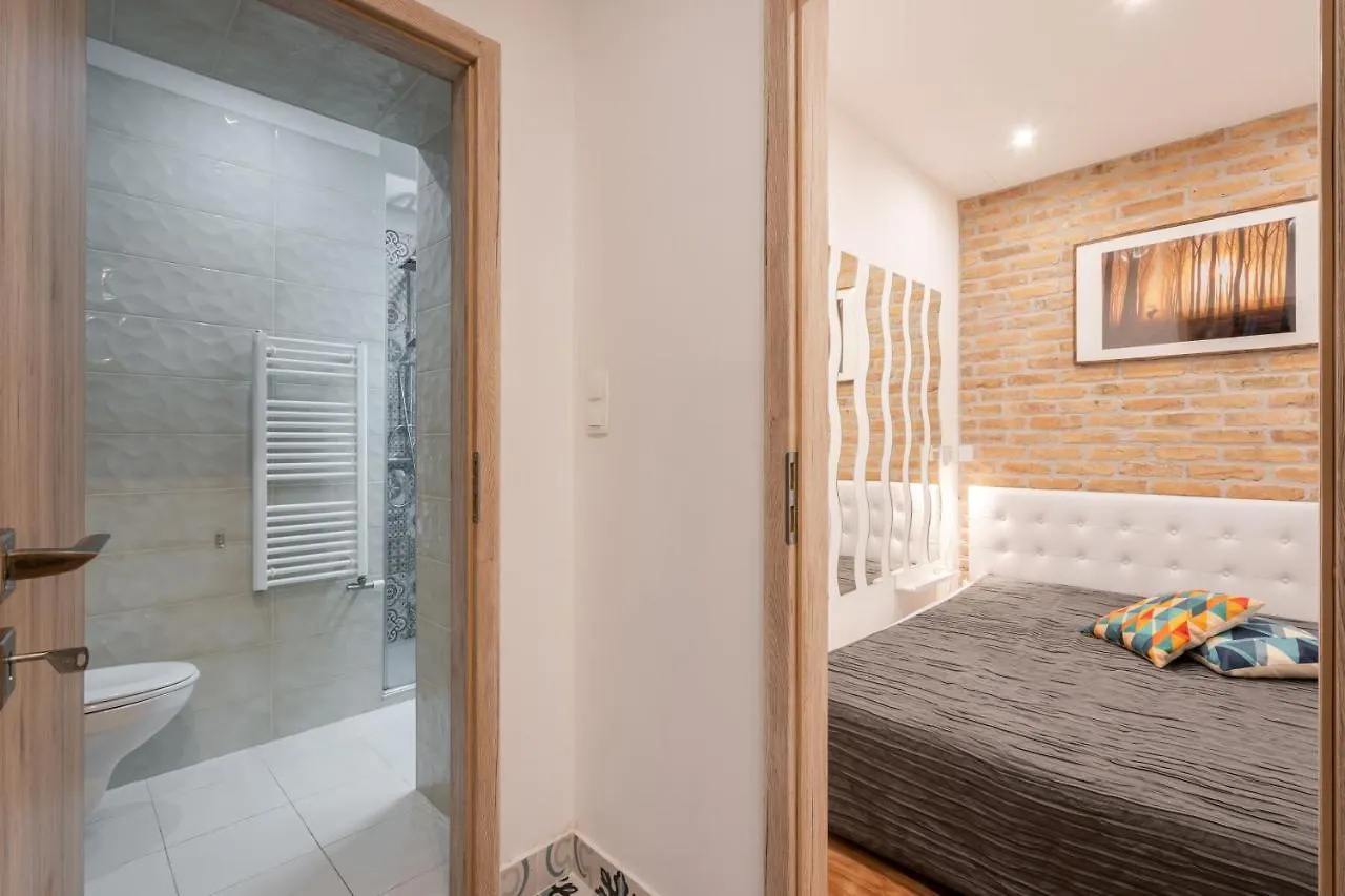 Architecture Fan'S Apartment Near Opera House Boedapest