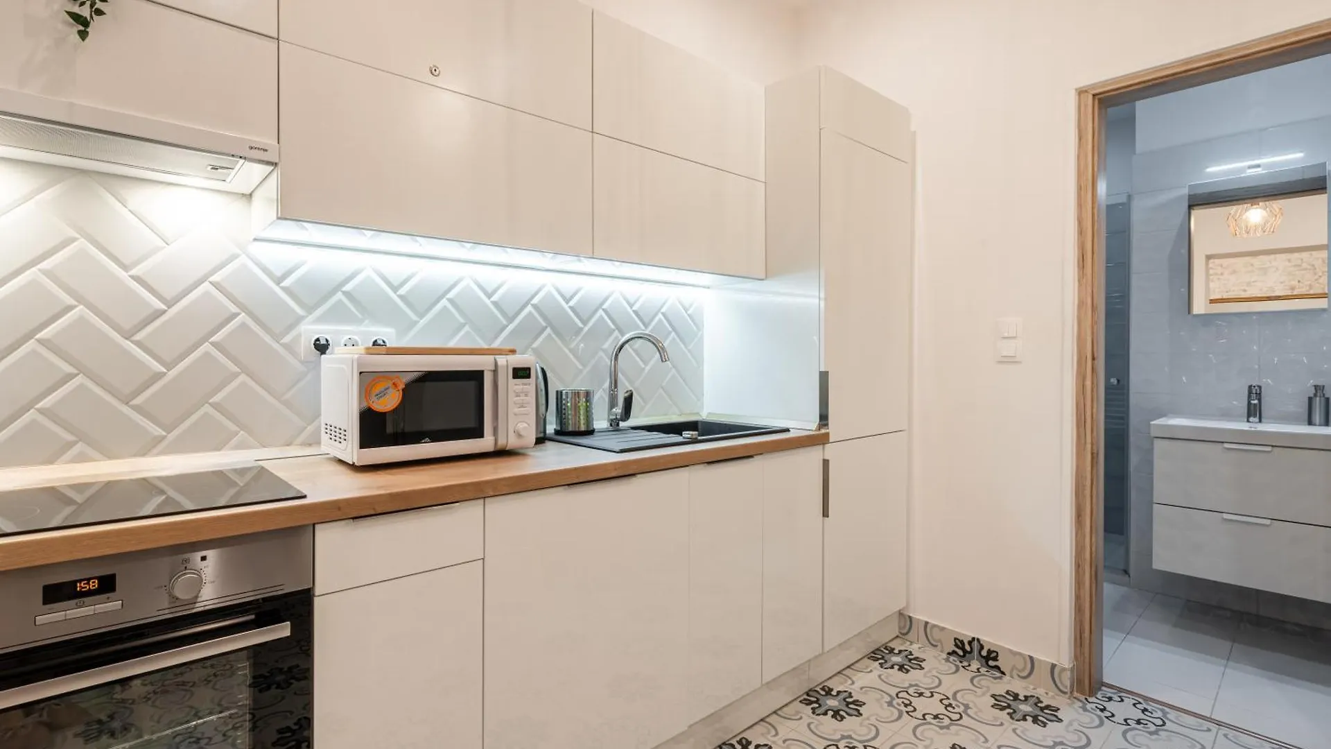 Architecture Fan'S Apartment Near Opera House Boedapest